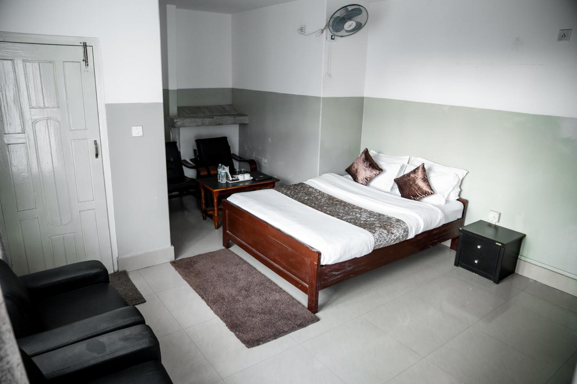 2K Hotel Kohima Dış mekan fotoğraf