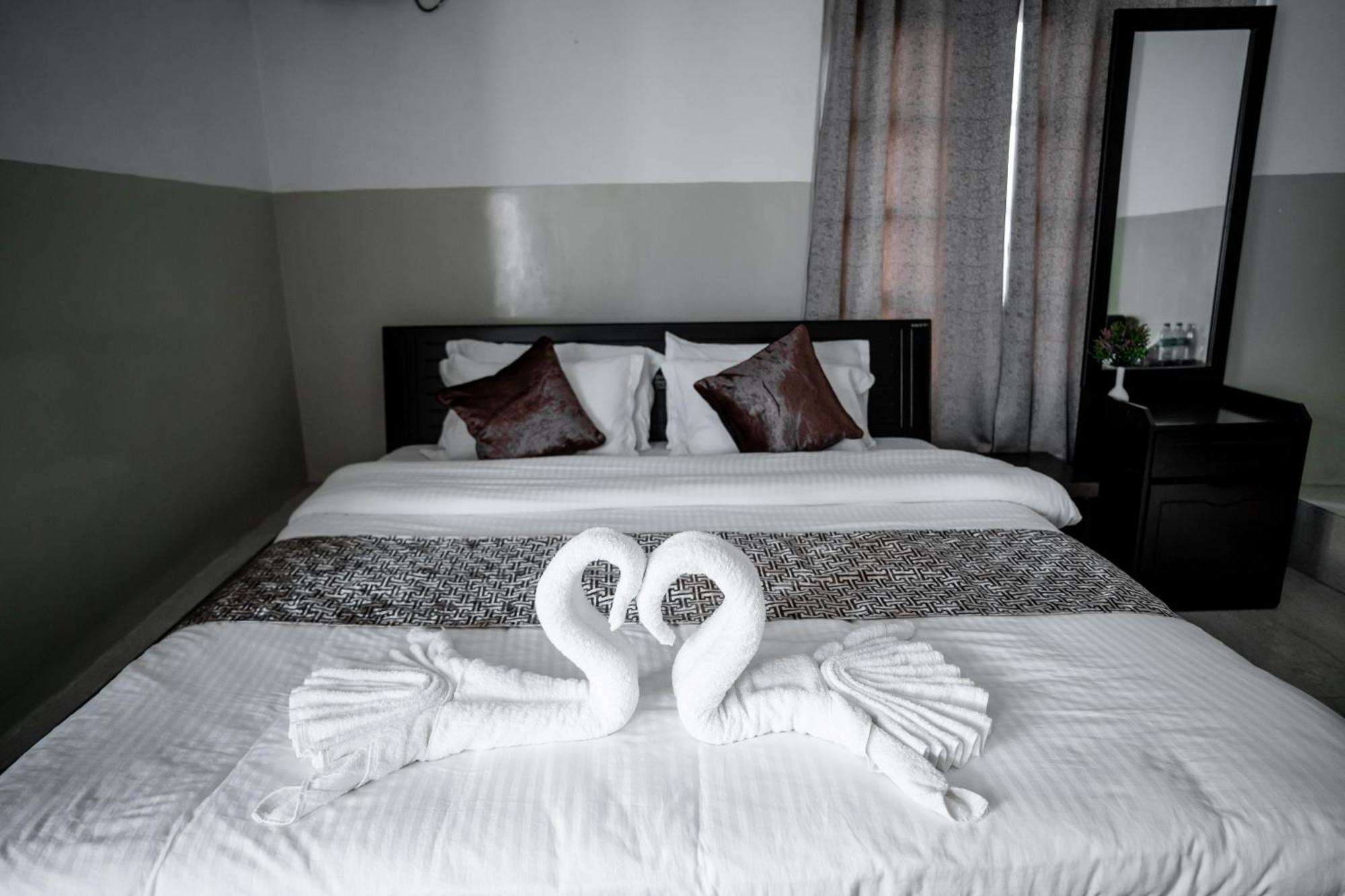 2K Hotel Kohima Dış mekan fotoğraf