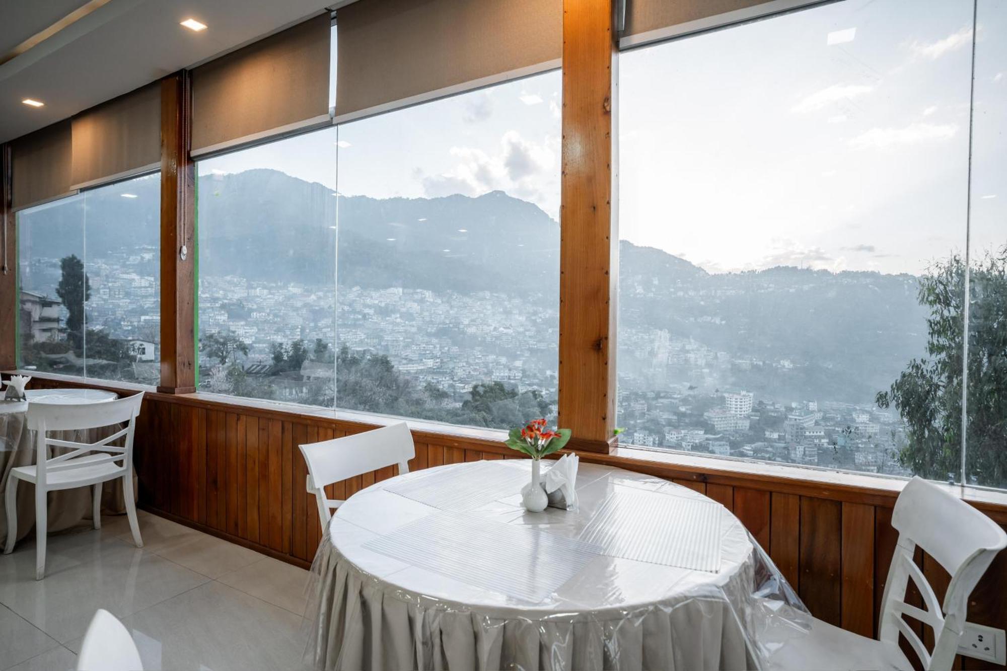 2K Hotel Kohima Dış mekan fotoğraf